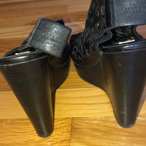 Steve madden women’s tall wedges - Picture 8 of 8